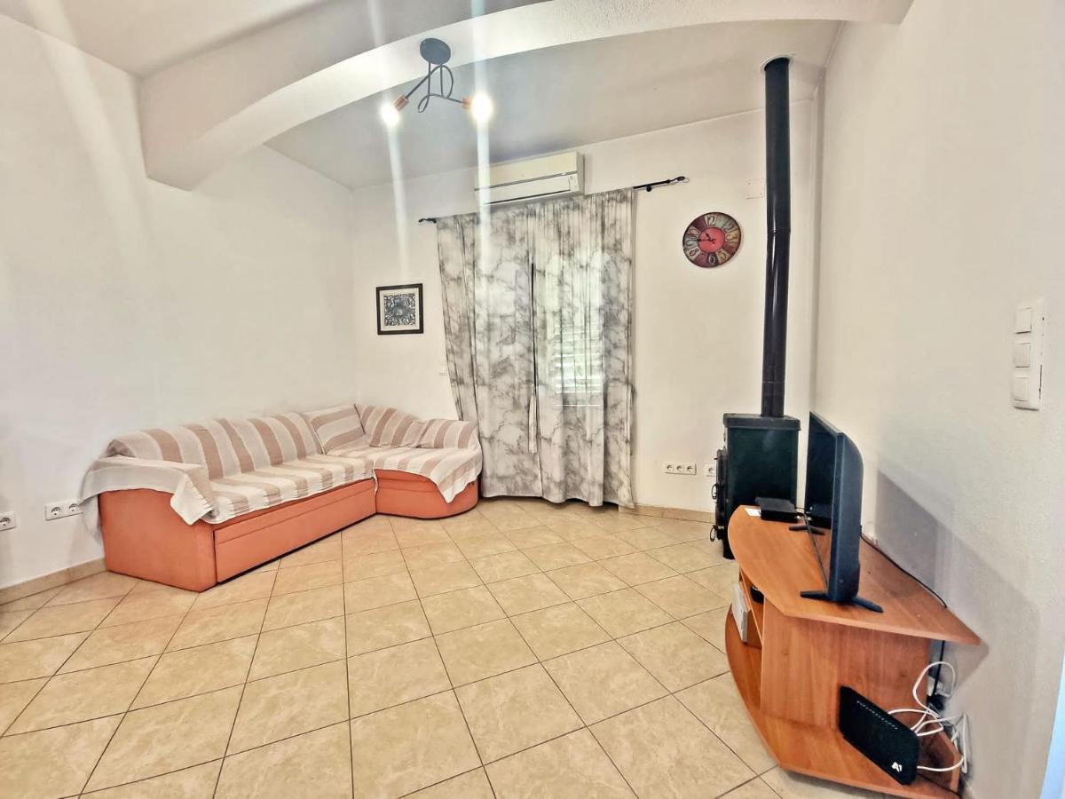 Apartman Irena With Terase End Private Parking Donji Okrug Exterior foto