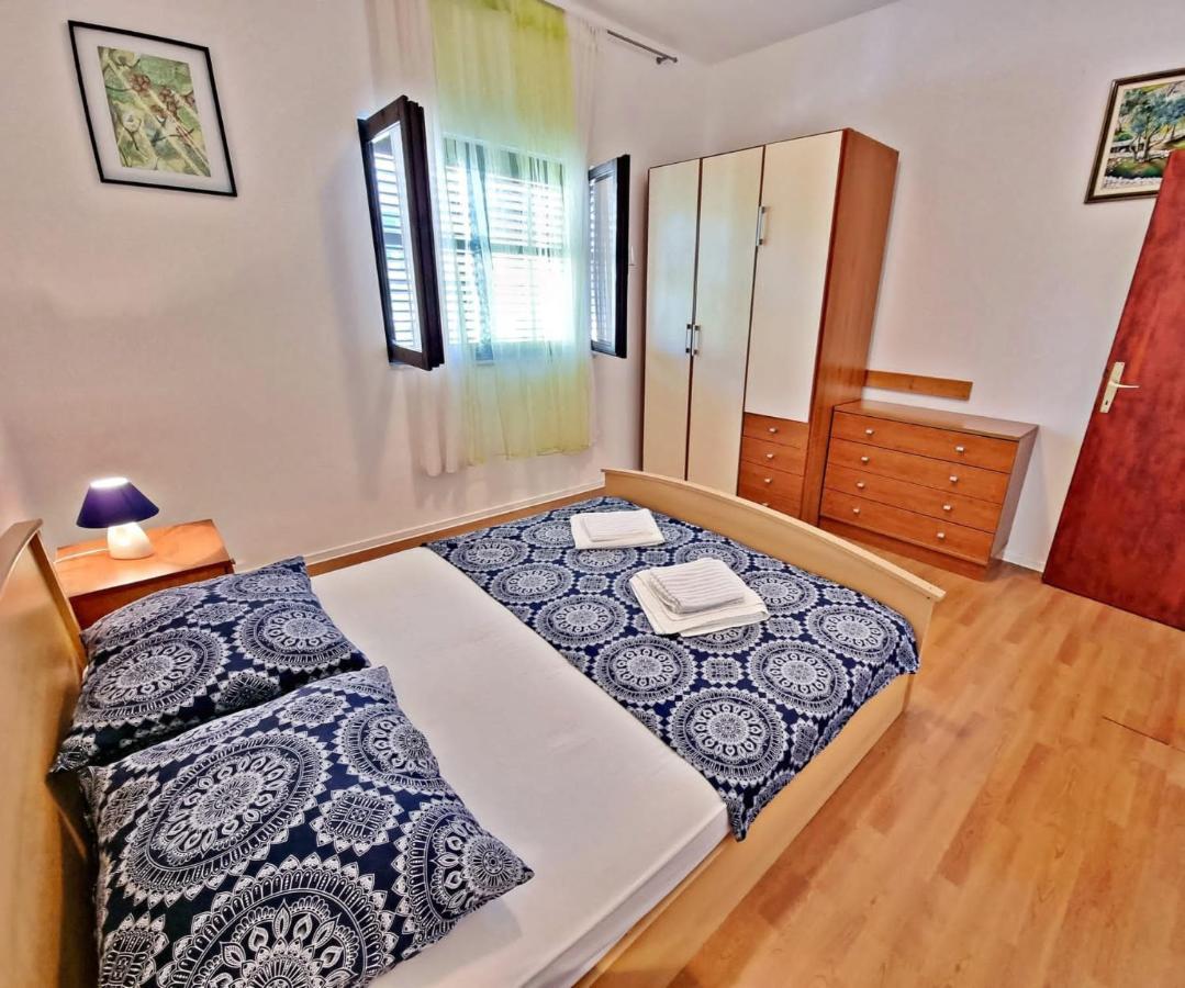 Apartman Irena With Terase End Private Parking Donji Okrug Exterior foto